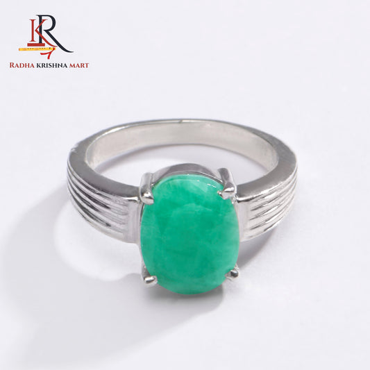 Emerlad (Panna) Gemstone Ring in 925 Silver