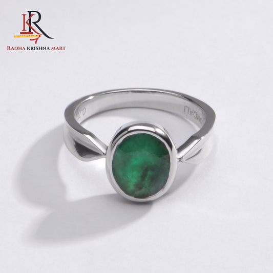 Emerlad (Panna) Gemstone Ring in 925 Silver